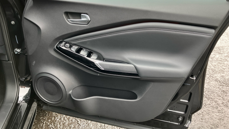 Nissan Juke 1.0 DiG-T Tekna 5dr Petrol Hatchback